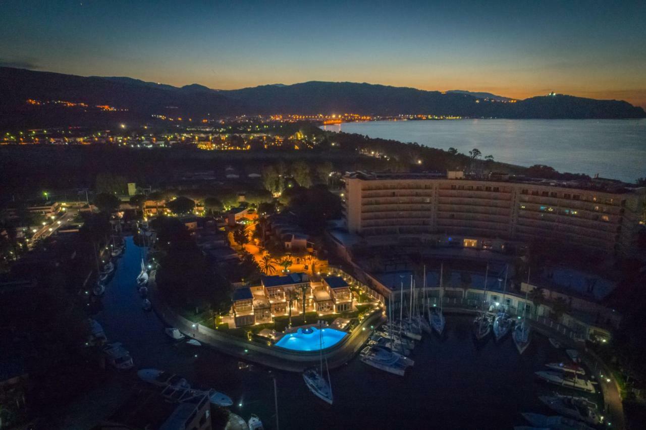 Residence Delfino, Portorosa Furnari Εξωτερικό φωτογραφία