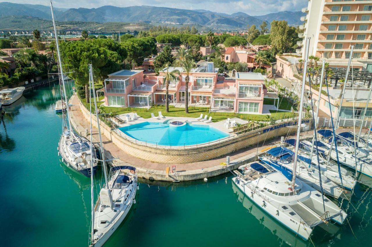 Residence Delfino, Portorosa Furnari Εξωτερικό φωτογραφία