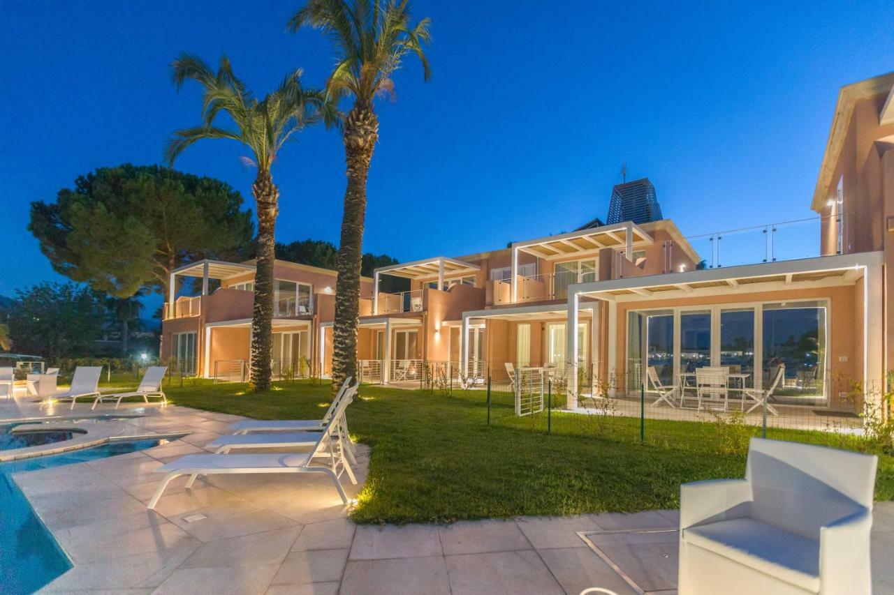 Residence Delfino, Portorosa Furnari Εξωτερικό φωτογραφία