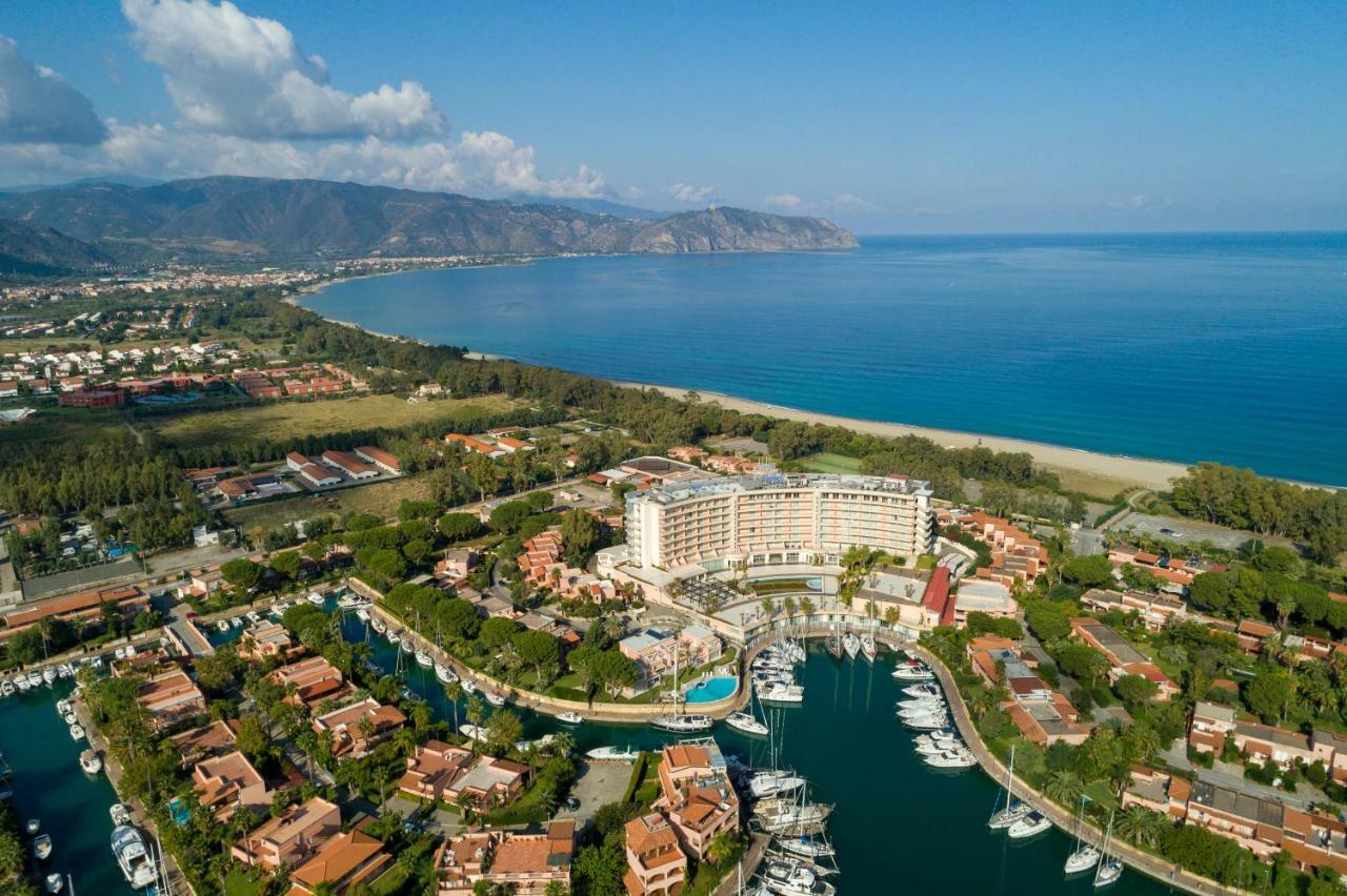 Residence Delfino, Portorosa Furnari Εξωτερικό φωτογραφία