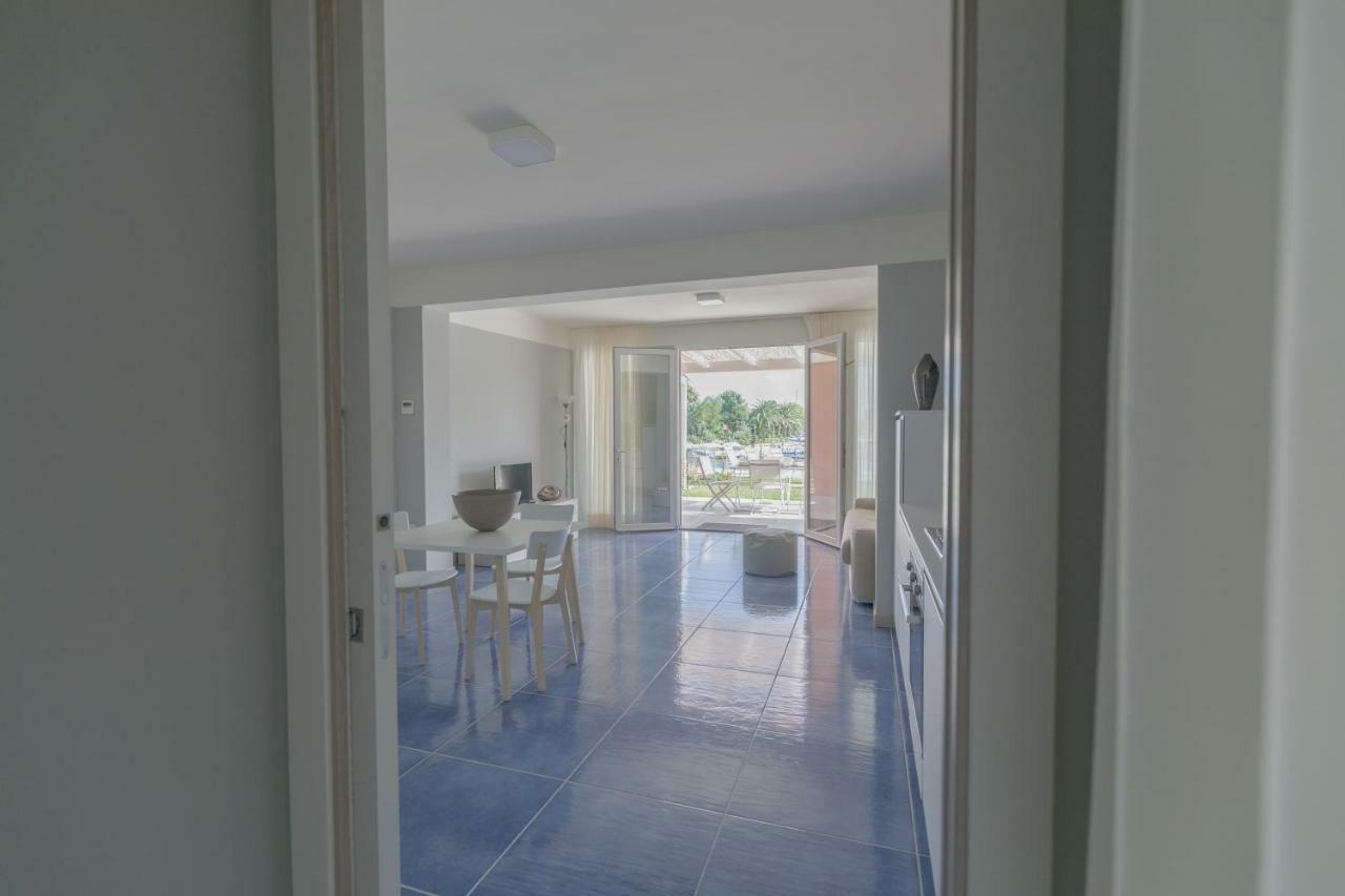 Residence Delfino, Portorosa Furnari Εξωτερικό φωτογραφία