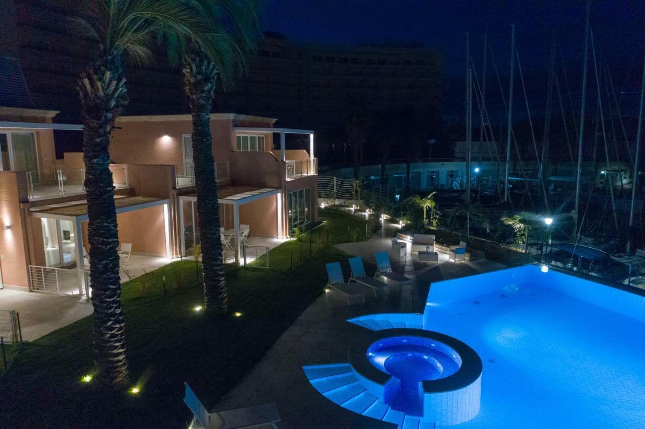 Residence Delfino, Portorosa Furnari Εξωτερικό φωτογραφία