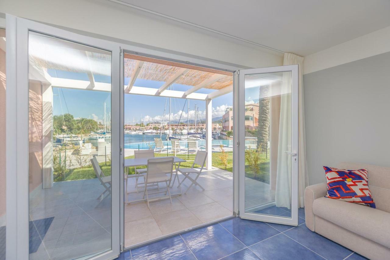 Residence Delfino, Portorosa Furnari Εξωτερικό φωτογραφία